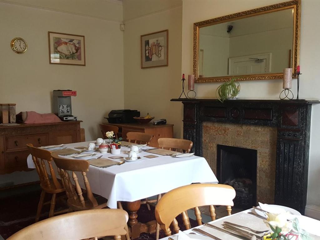 The Red House Hotell Grantham Eksteriør bilde